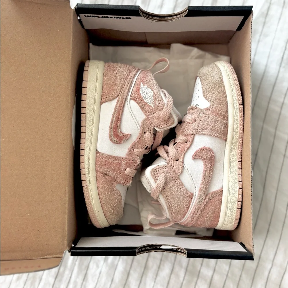 Air Jordan 1 Mid SE legend pink suede toddler sz 7 - Picture 8 of 8